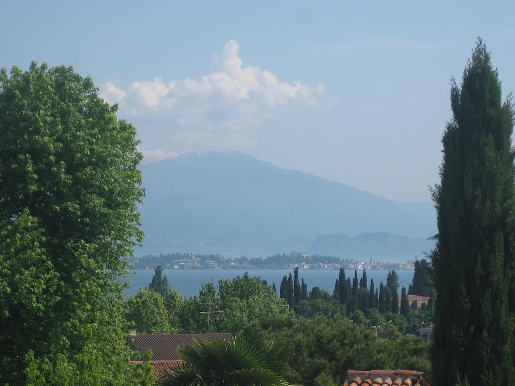 B&B Villa Adriano Desenzano del Garda Exteriör bild