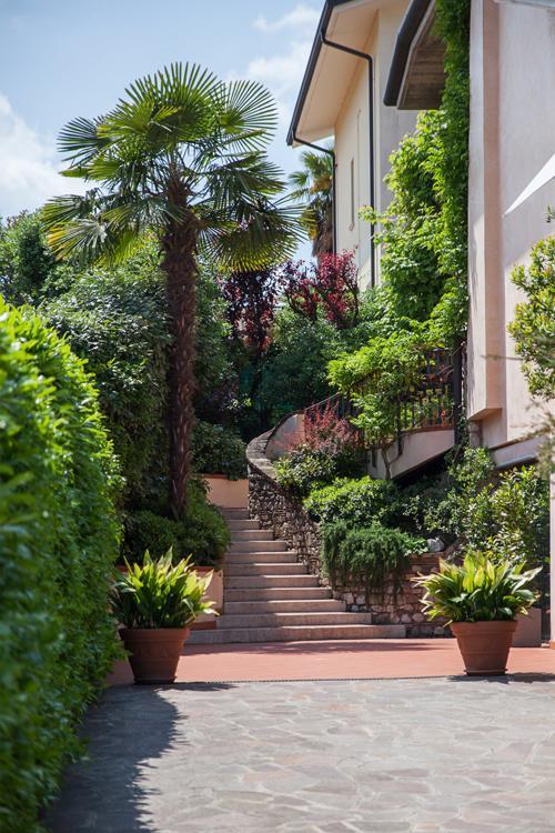 B&B Villa Adriano Desenzano del Garda Exteriör bild