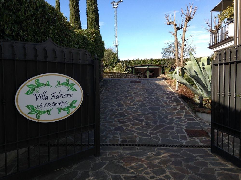 B&B Villa Adriano Desenzano del Garda Exteriör bild