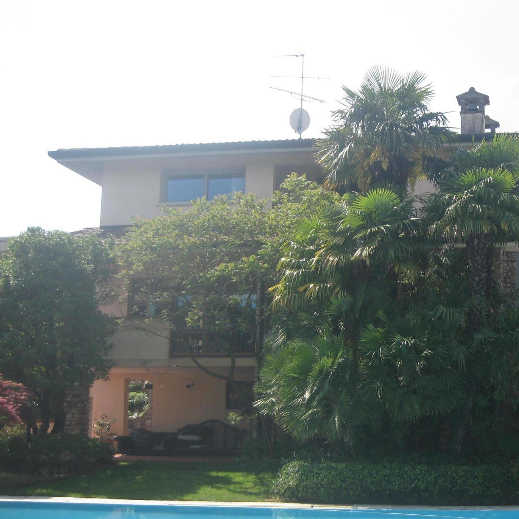 B&B Villa Adriano Desenzano del Garda Exteriör bild