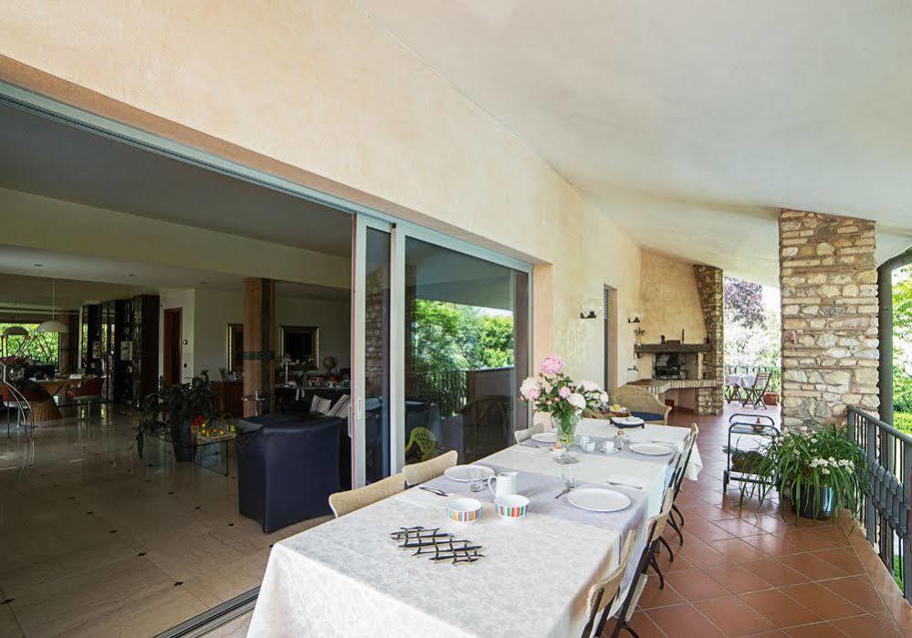B&B Villa Adriano Desenzano del Garda Exteriör bild