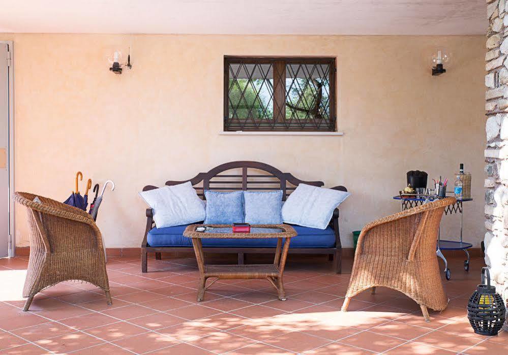 B&B Villa Adriano Desenzano del Garda Exteriör bild